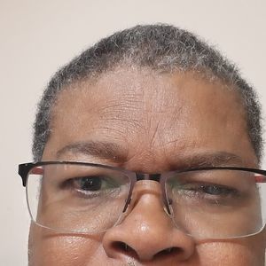 Meet your Posher, Lawrence